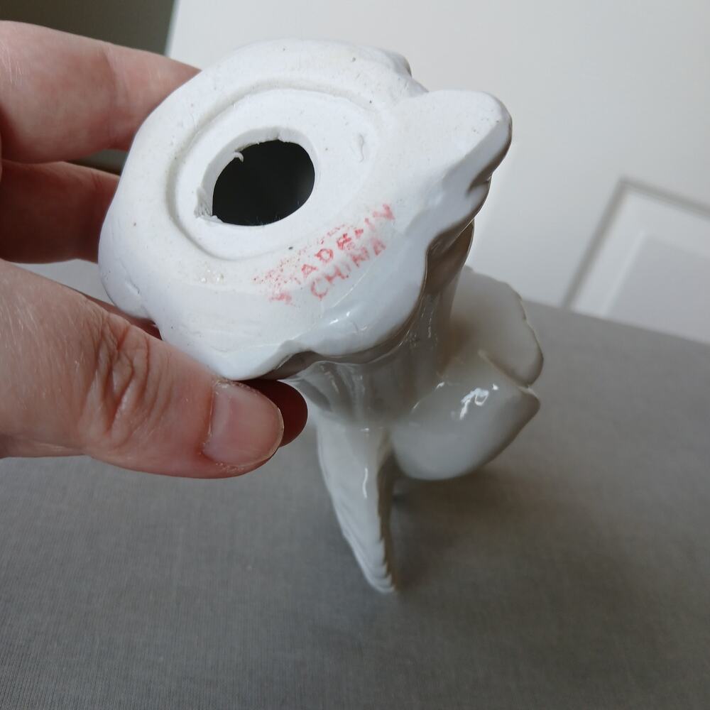 Vintage Ceramic Angel Taper Candle Holder 6" white with gold accents Christmas - Picture 8 of 12